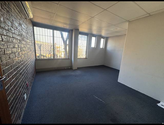 1,322M² WAREHOUSE FOR SALE IN WYNBERG